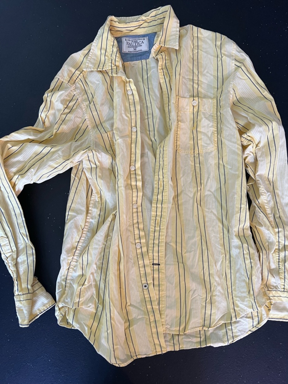 Nautica Pale Yellow Striped Button-Down Shirt Men’s Size Medium